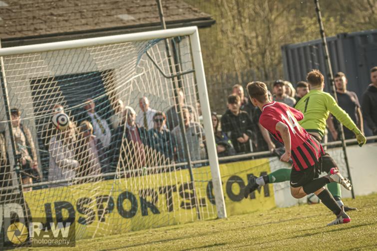 Seth Woodhouse finds the net